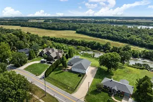 7006 Christopher Dr, Oakville, MO 63129 - Photo 58