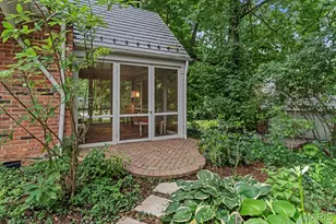 17 Devon Rd, Saint Louis, MO 63122 - Photo 12