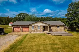 30301 Peach Blossom Ln, Lebanon, MO 65536 - Photo 2