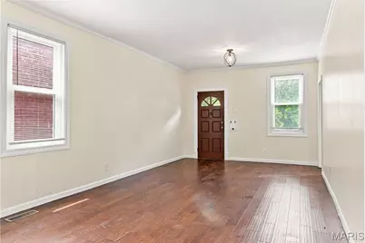 5446 Christy Avenue, Saint Louis, MO 63116 - Photo 4
