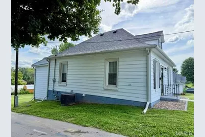 3001 Marsh Avenue, Hannibal, MO 63401 - Photo 2