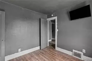 5704 Labadie Ave, Saint Louis, MO 63120 - Photo 16