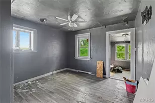 5704 Labadie Ave, Saint Louis, MO 63120 - Photo 14