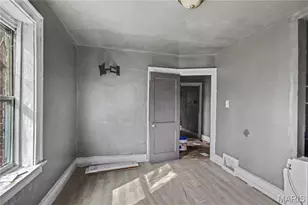 5704 Labadie Ave, Saint Louis, MO 63120 - Photo 20