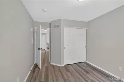 4917 Hurstborough Court, Hazelwood, MO 63042 - Photo 18