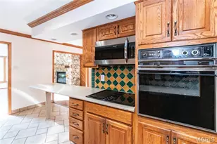 2614 Baltusrol Dr, Saint Louis, MO 63129 - Photo 6
