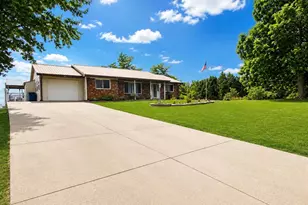 810 S School St, Desloge, MO 63601 - Photo 2