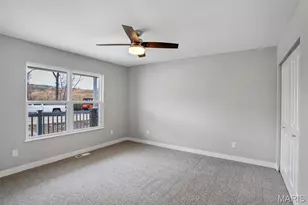 427 Cloverleaf Dr, Washington, MO 63090 - Photo 6