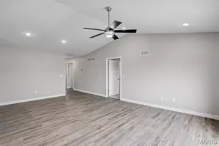427 Cloverleaf Dr, Washington, MO 63090 - Photo 12