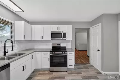 1688 Knightwood Lane, O'Fallon, MO 63366 - Photo 6