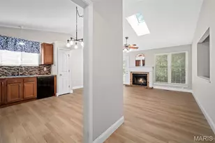 226 Barrington Dr, Saint Peters, MO 63376 - Photo 6