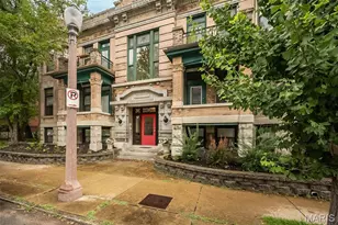 19 N Taylor Ave, Saint Louis, MO 63108 - Photo 2