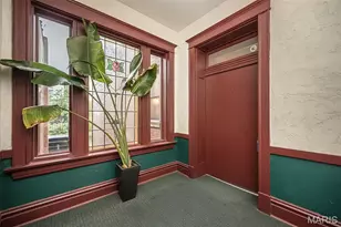 19 N Taylor Ave, Saint Louis, MO 63108 - Photo 4