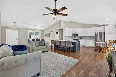 1420 Prospect Lakes Drive, Wentzville, MO 63385 - Photo 4