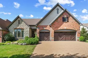 195 Kendall Bluff Ct, Chesterfield, MO 63017 - Photo 1
