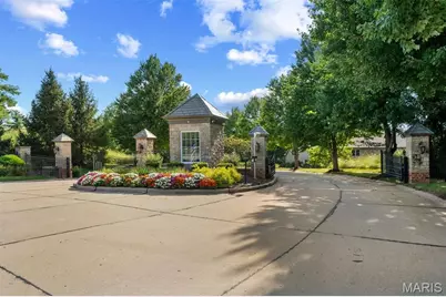 195 Kendall Bluff Court, Chesterfield, MO 63017 - Photo 28