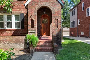 7279 Forsyth Blvd, University City, MO 63105 - Photo 2
