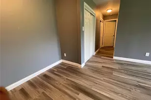 7559 Hazelcrest Dr, Hazelwood, MO 63042 - Photo 10