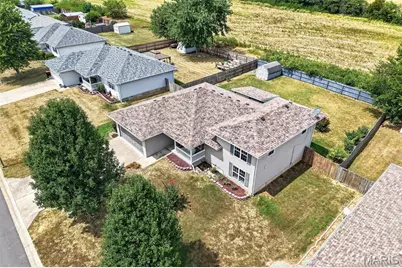 1325 Nathaniel Drive, Lebanon, MO 65536 - Photo 2