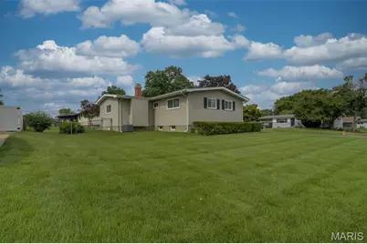 1420 Bobolink Drive, Florissant, MO 63031 - Photo 46