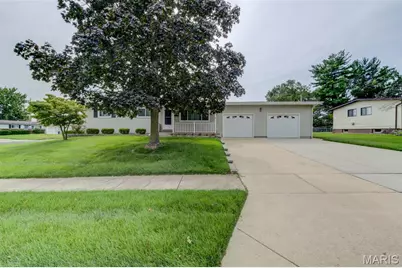 1420 Bobolink Drive, Florissant, MO 63031 - Photo 2