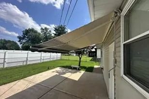 1420 Bobolink Dr, Florissant, MO 63031 - Photo 42