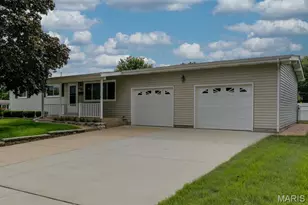 1420 Bobolink Dr, Florissant, MO 63031 - Photo 4
