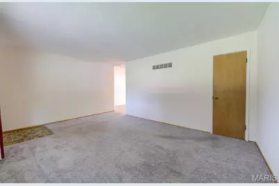 1420 Bobolink Drive, Florissant, MO 63031 - Photo 10