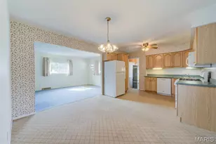 1420 Bobolink Dr, Florissant, MO 63031 - Photo 20