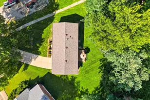 1744 Round Robin Ct, Saint Louis, MO 63146 - Photo 28