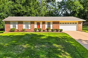 1744 Round Robin Ct, Saint Louis, MO 63146 - Photo 2