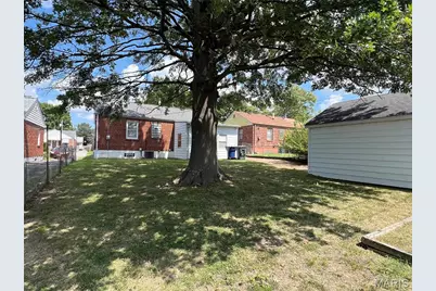 4332 Sunshine Drive, Saint Louis, MO 63116 - Photo 4