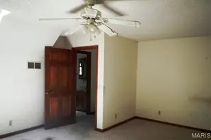 4140 Windmere Dr, Hannibal, MO 63401 - Photo 8