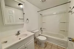 14502 Cazado Dr, Chesterfield, MO 63017 - Photo 16