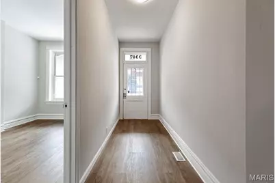 3307 Winnebago Street, Saint Louis, MO 63118 - Photo 6