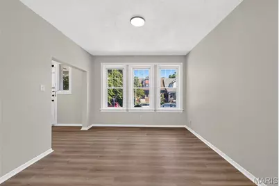 4026 Humphrey Street, Saint Louis, MO 63116 - Photo 8