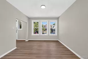 4026 Humphrey St, Saint Louis, MO 63116 - Photo 8