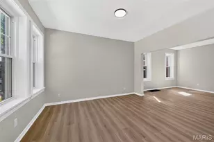 4026 Humphrey St, Saint Louis, MO 63116 - Photo 6