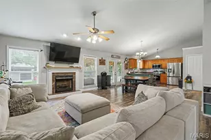 4483 Mockingbird Ln, Hillsboro, MO 63050 - Photo 8