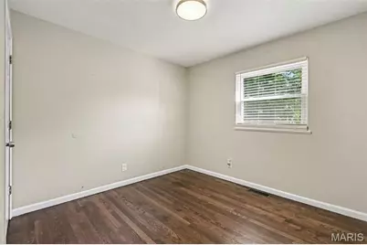 1220 Estes Drive, Florissant, MO 63031 - Photo 8