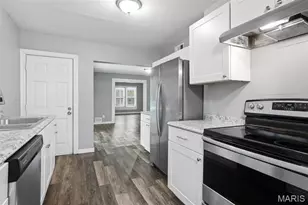 8283 Frost Ave, Saint Louis, MO 63134 - Photo 14