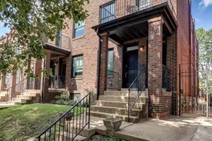 3321 Demenil Pl, Saint Louis, MO 63118 - Photo 2