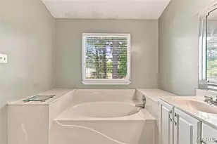 55 Treeshade Ct, Saint Peters, MO 63376 - Photo 24