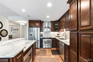 1151 Mill Crossing Dr, Creve Coeur, MO 63141 - Photo 6