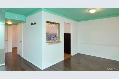 6953 Colonial Woods Drive #48, Saint Louis, MO 63129 - Photo 6