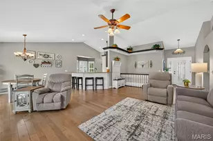 41 Old Yorktown Ct, Wentzville, MO 63385 - Photo 8