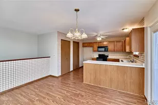 28759 Winding Woods Cir, Wright City, MO 63390 - Photo 10