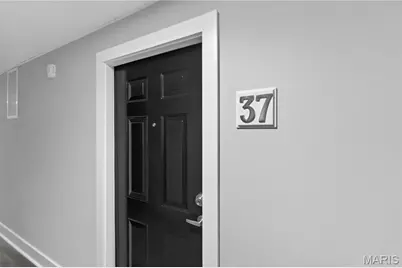 5630 Pershing Avenue #37, Saint Louis, MO 63112 - Photo 2