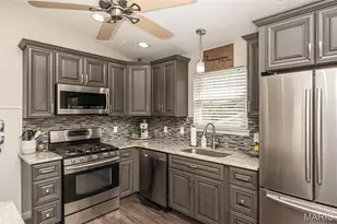 2552 Plymouth Dr, High Ridge, MO 63049 - Photo 8