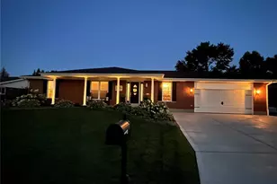 931 Quince Dr, Saint Charles, MO 63301 - Photo 2